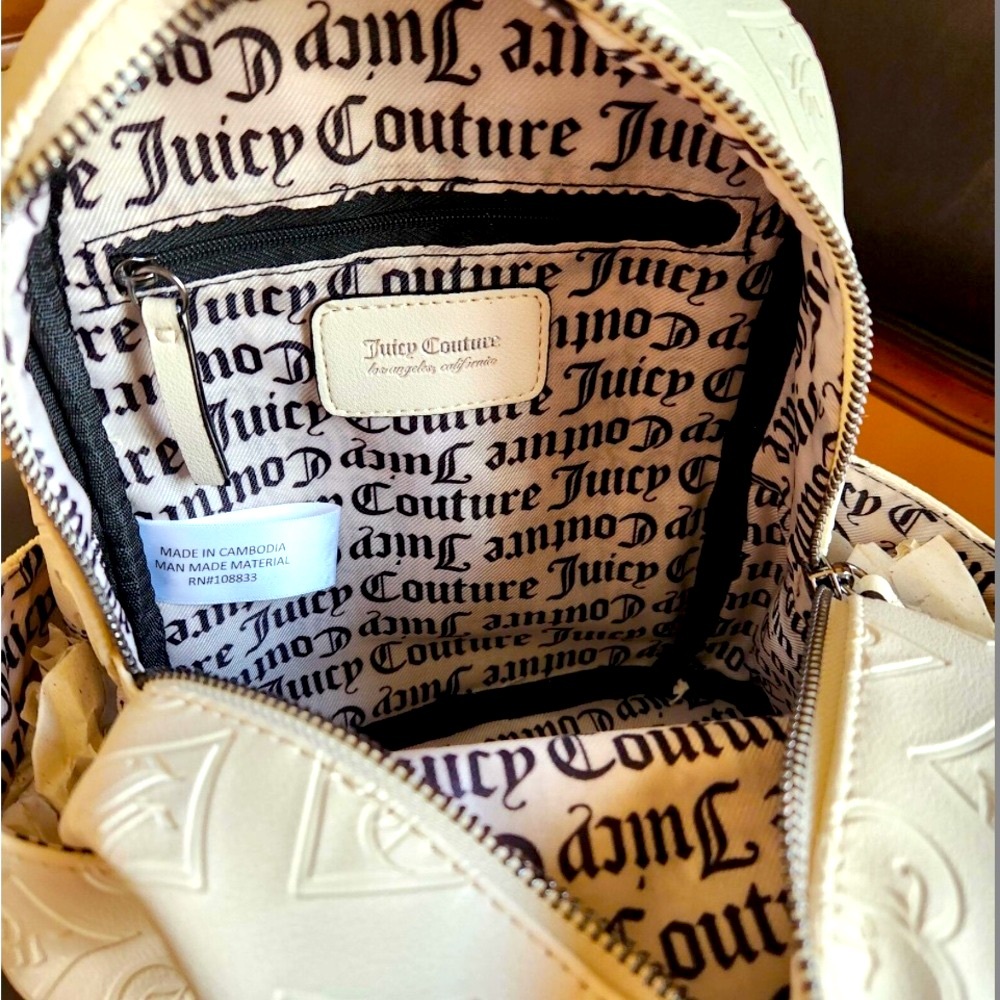 118$ Retail Juicy Couture Rare White Embossed Backpack NWT - Picture 4 of 9